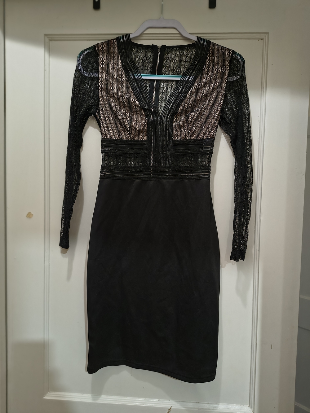 Black Lace Sleeve V-Neck Bodycon Dress - Unbranded